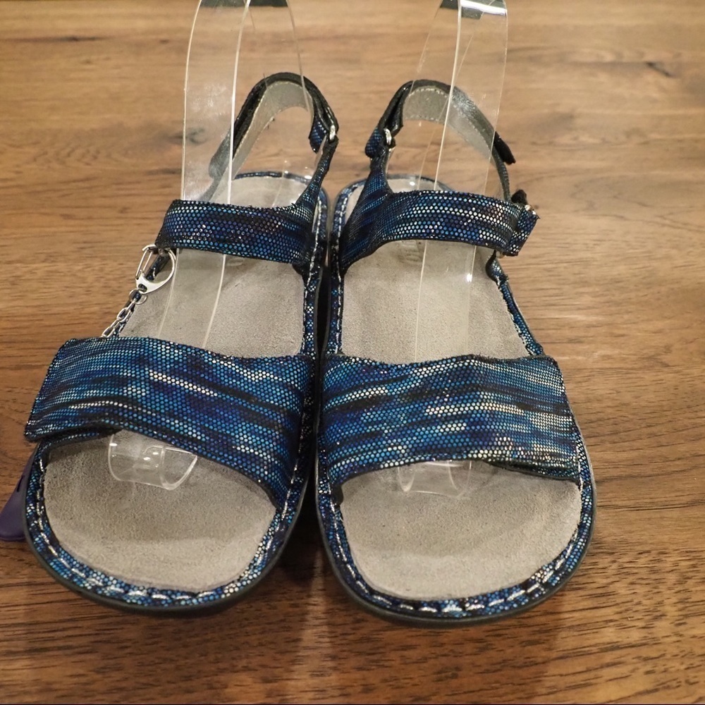 NIB ALEGRIA Patti 38 blue metallic leather sandal - Picture 7 of 16